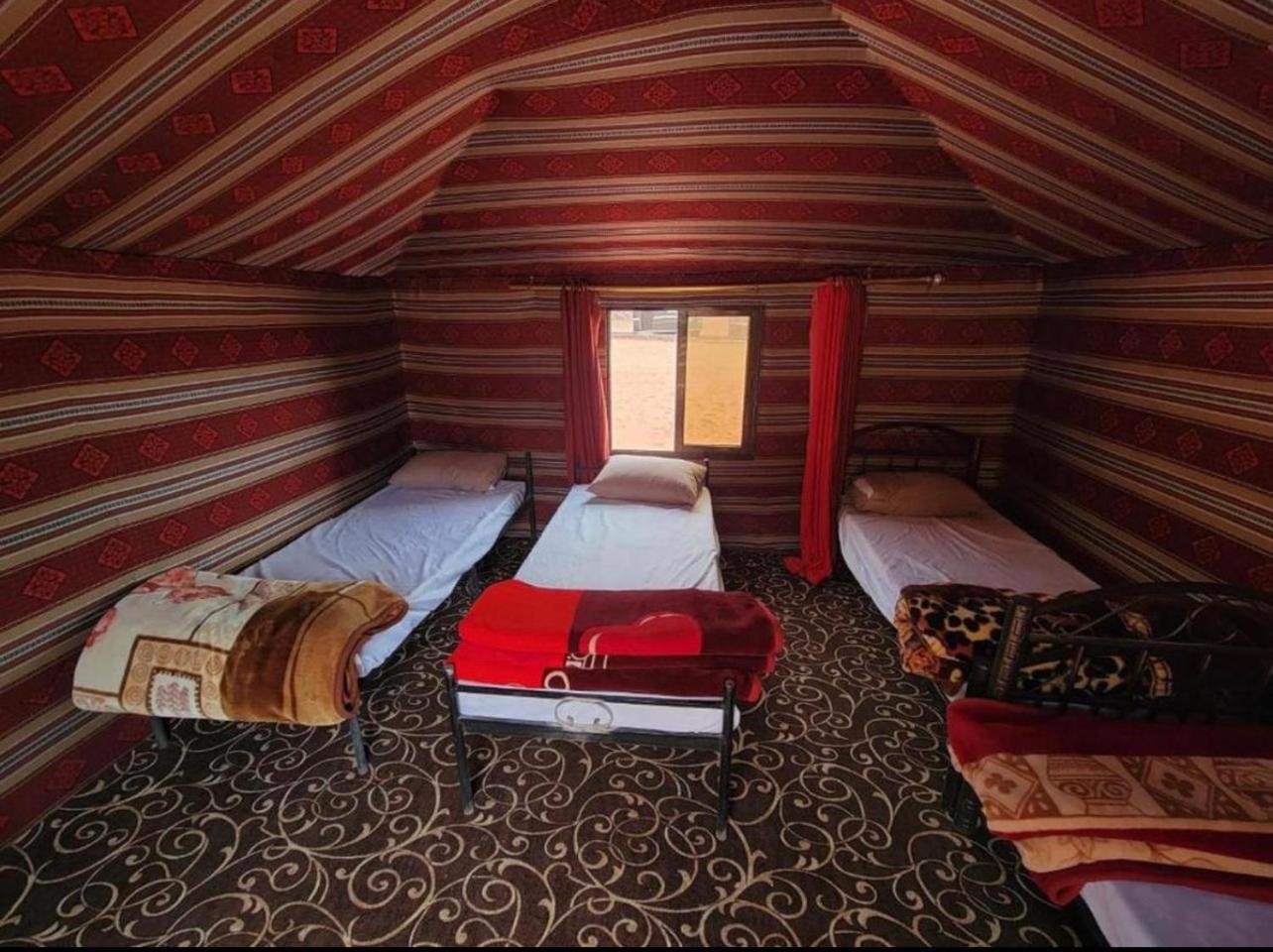 Hidden Wadi Rum Camp Екстер'єр фото
