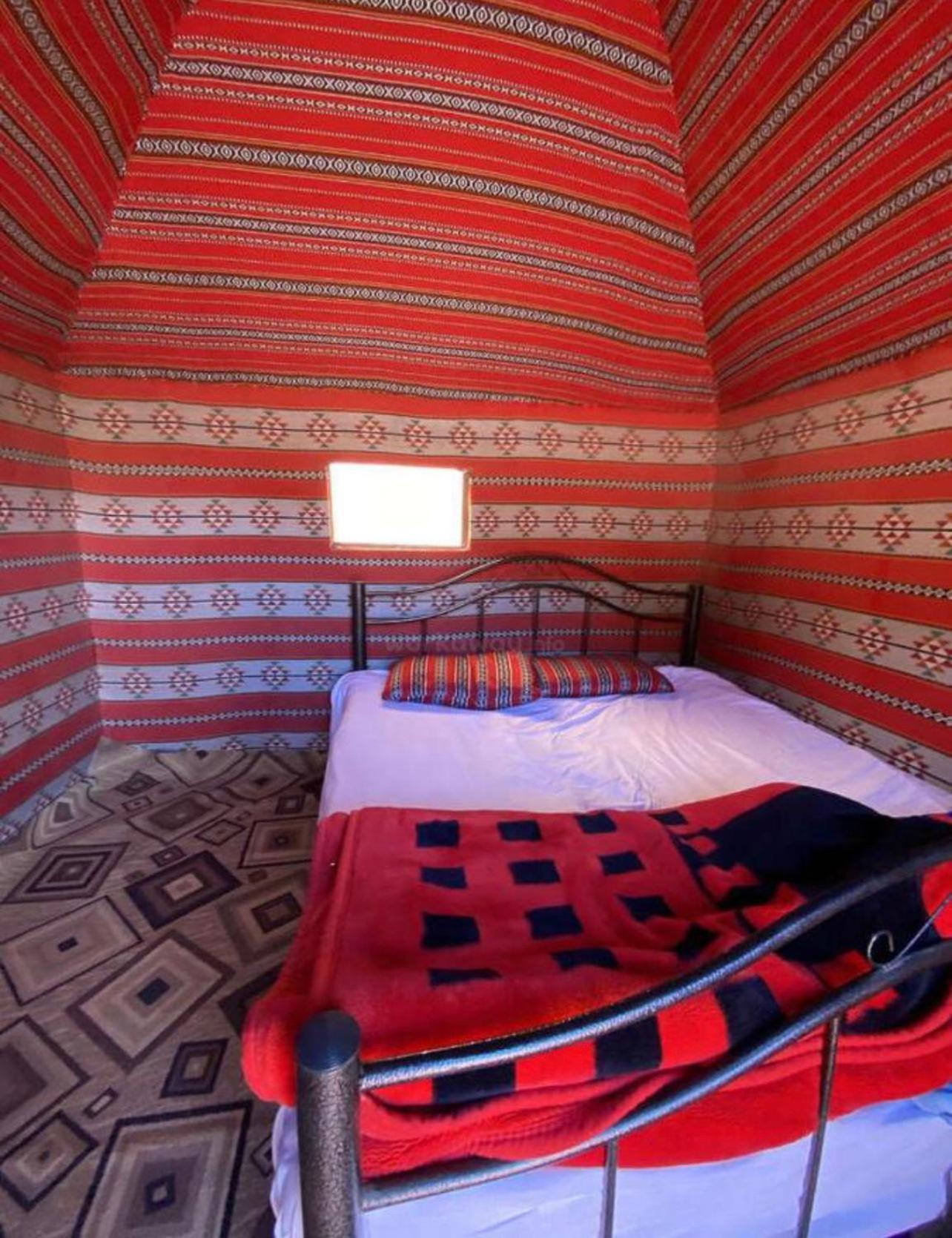 Hidden Wadi Rum Camp Екстер'єр фото